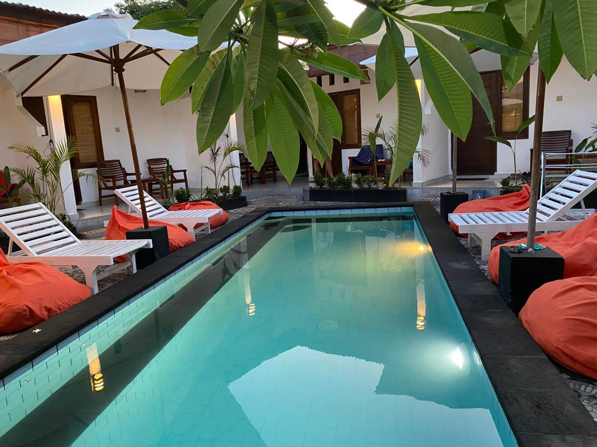 Cape Rose2 Hotel Quần đảo Gili Ngoại thất bức ảnh